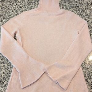White+Warren ballet pink 100% cashmere turtleneck sweater. Size small.